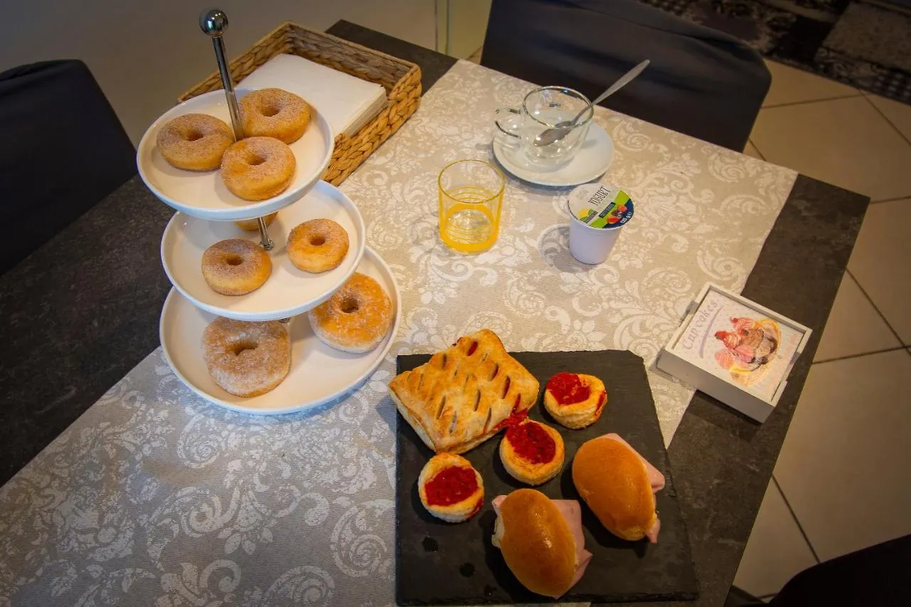 B&B Le Rose Di Gori Cristina Pistoia Bed & Breakfast